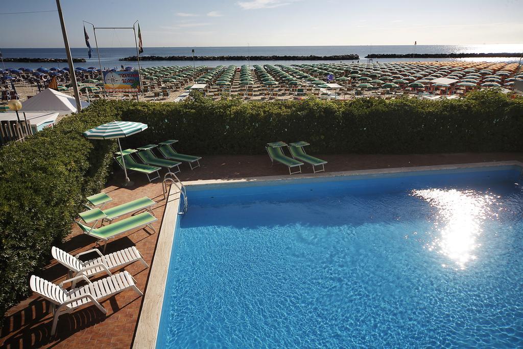 Hotel Villa Sole Resort Bellaria-Igea Marina Exterior foto