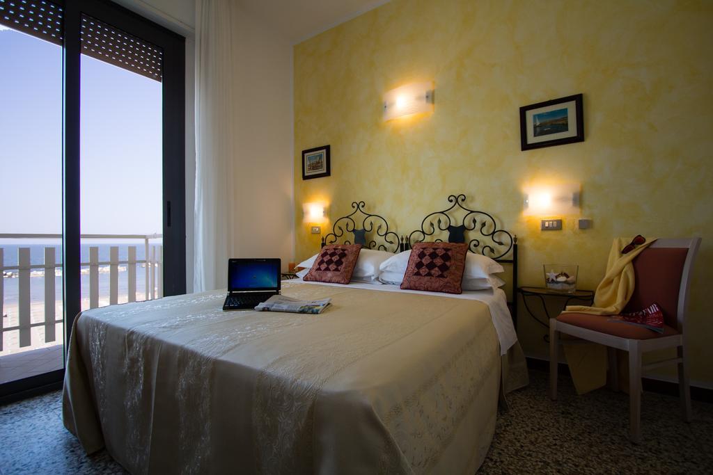 Hotel Villa Sole Resort Bellaria-Igea Marina Zimmer foto