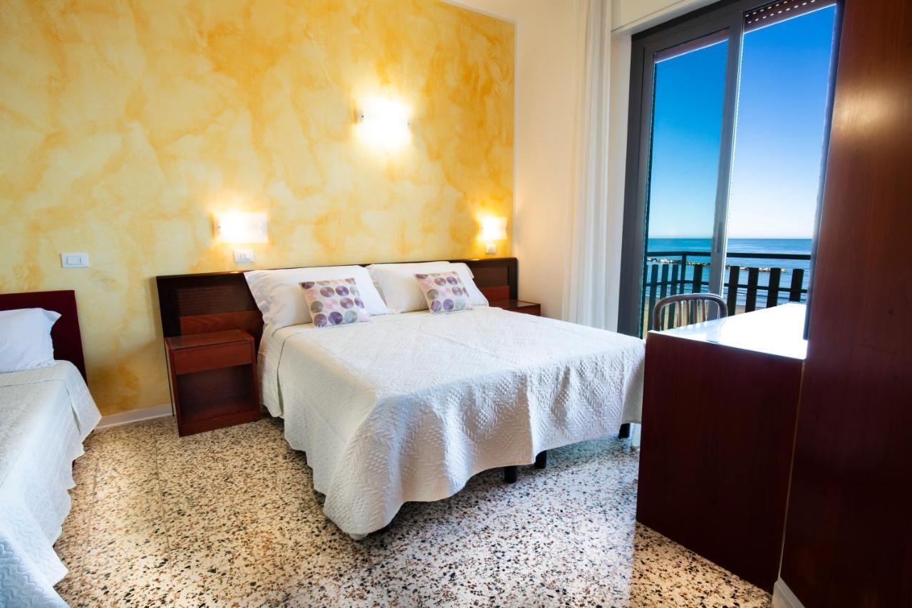 Hotel Villa Sole Resort Bellaria-Igea Marina Exterior foto